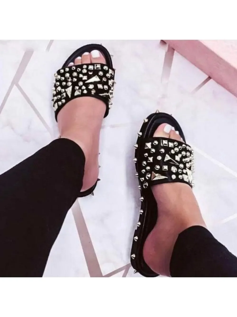 ❤RESTOCKED ❤ CRAZY FLAT SPIKE SLIP ON GOLD